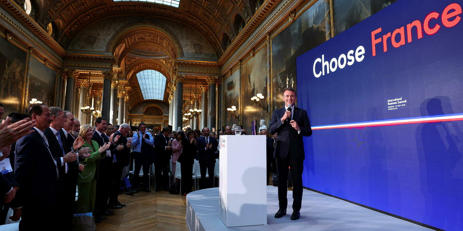 Choose France : le roi Macron brille, la France cale