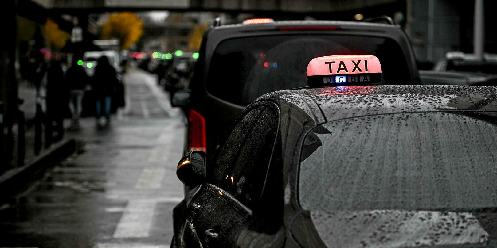 Escroquerie aux transports sanitaires : 612 000 euros détournés par un patient et des taxis complices