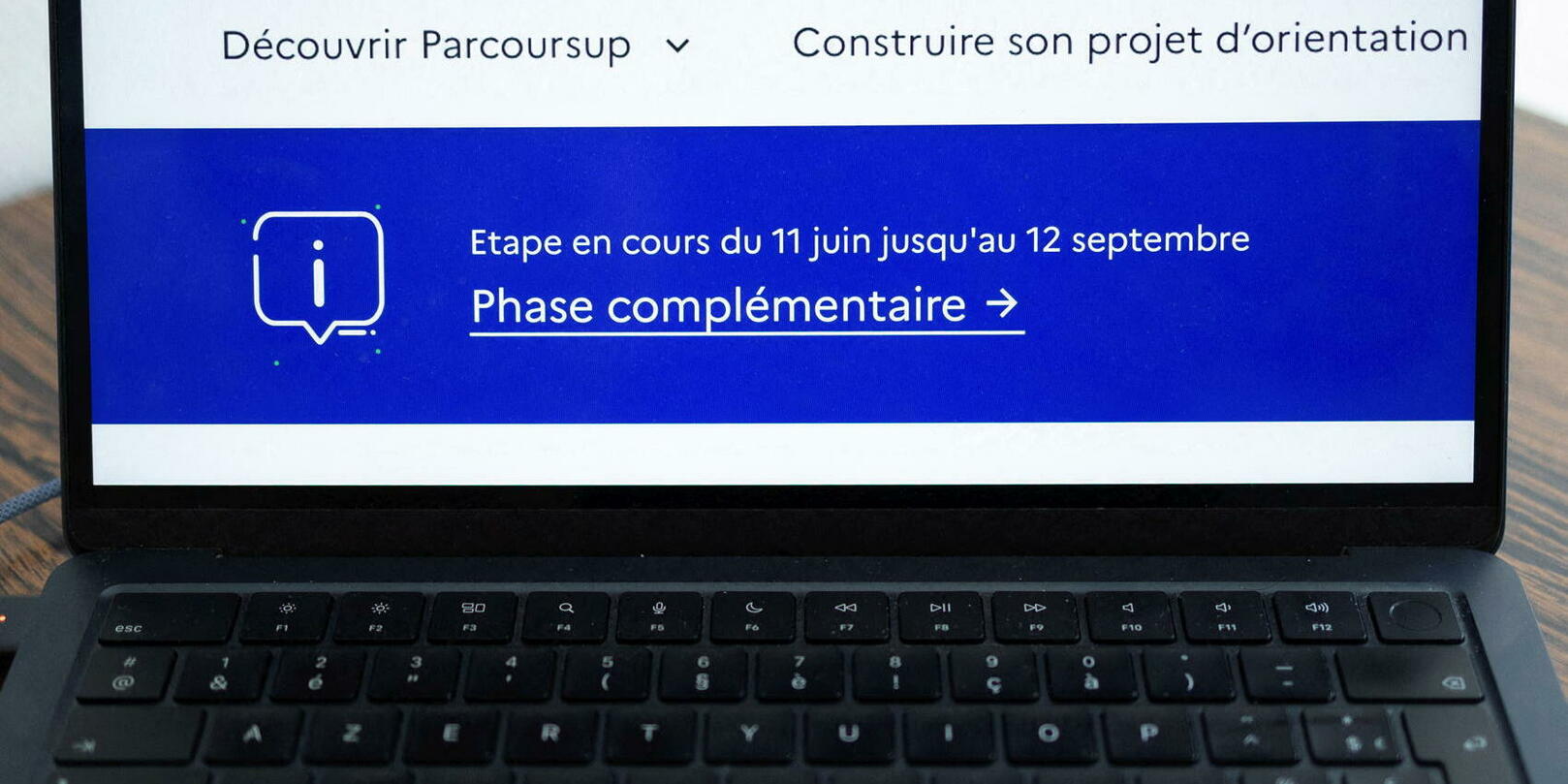 Faux diplômes, frais abusifs : ces pièges à éviter sur Parcoursup