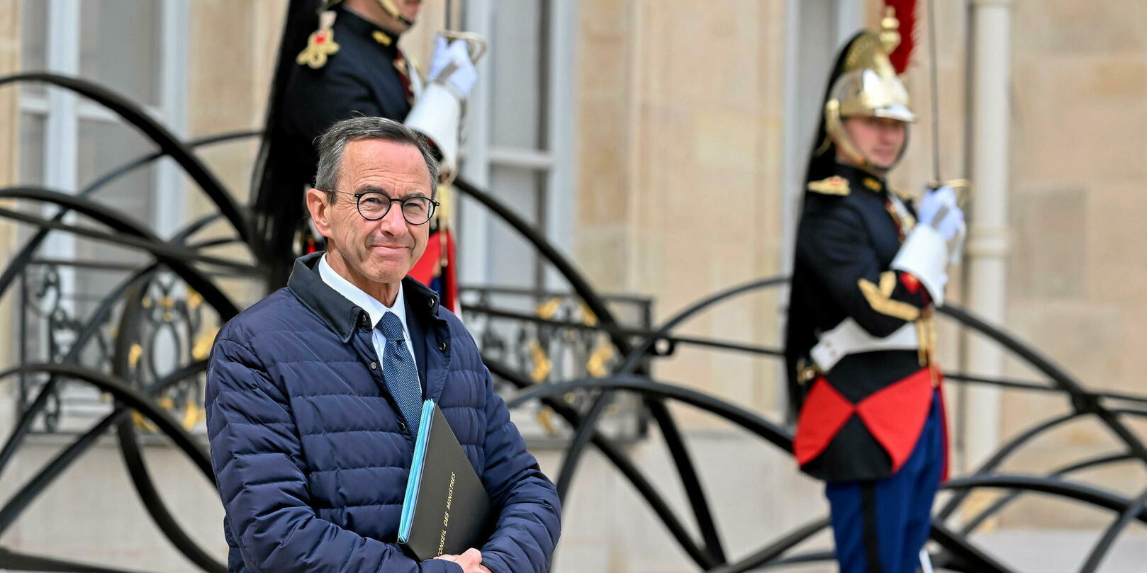 Baromètre Cluster 17-« Le Point » : Retailleau au firmament de sa popularité, Bayrou dégringole