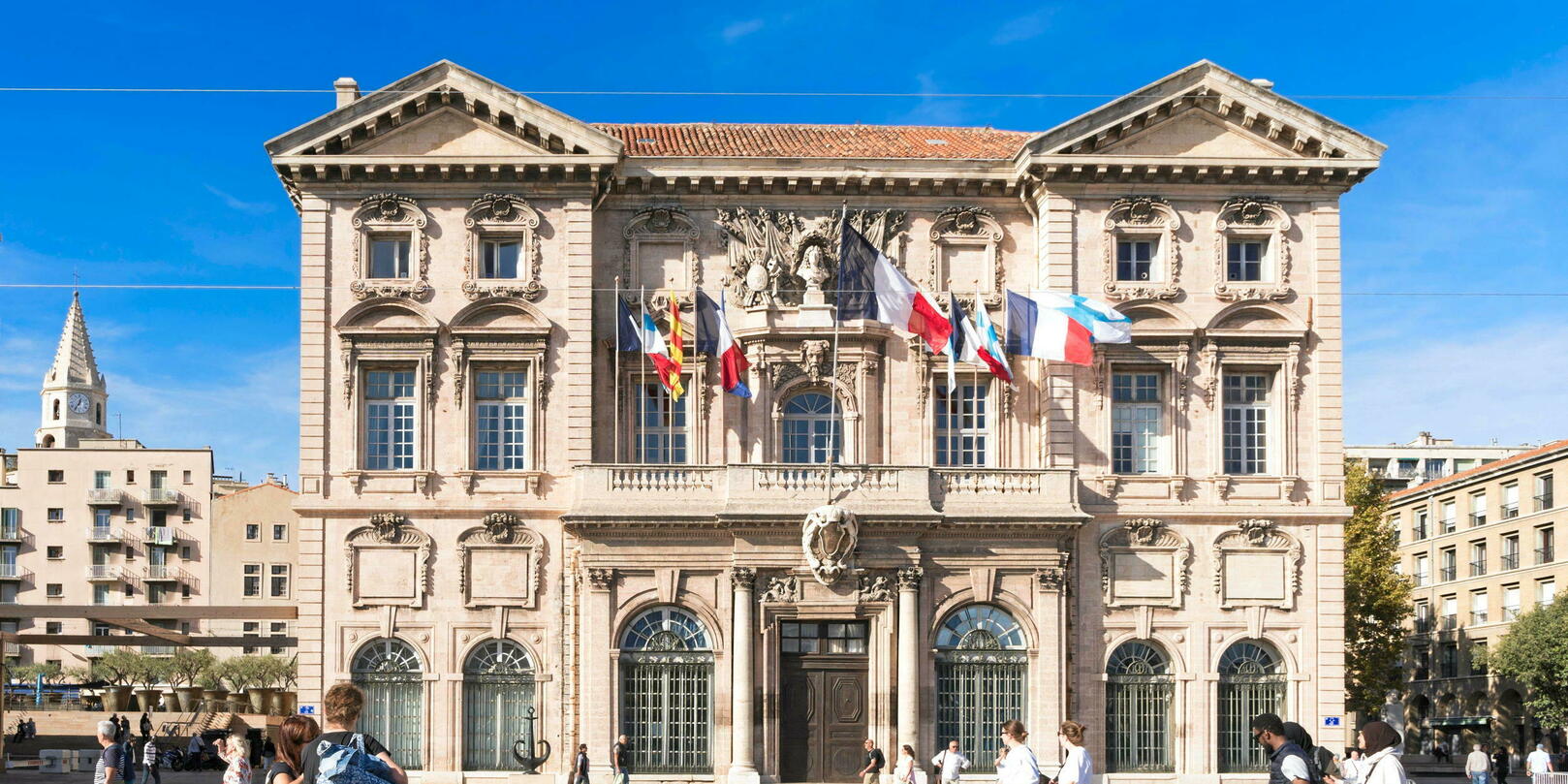 27661551lpw-27661633-mega-une-jpg_112392