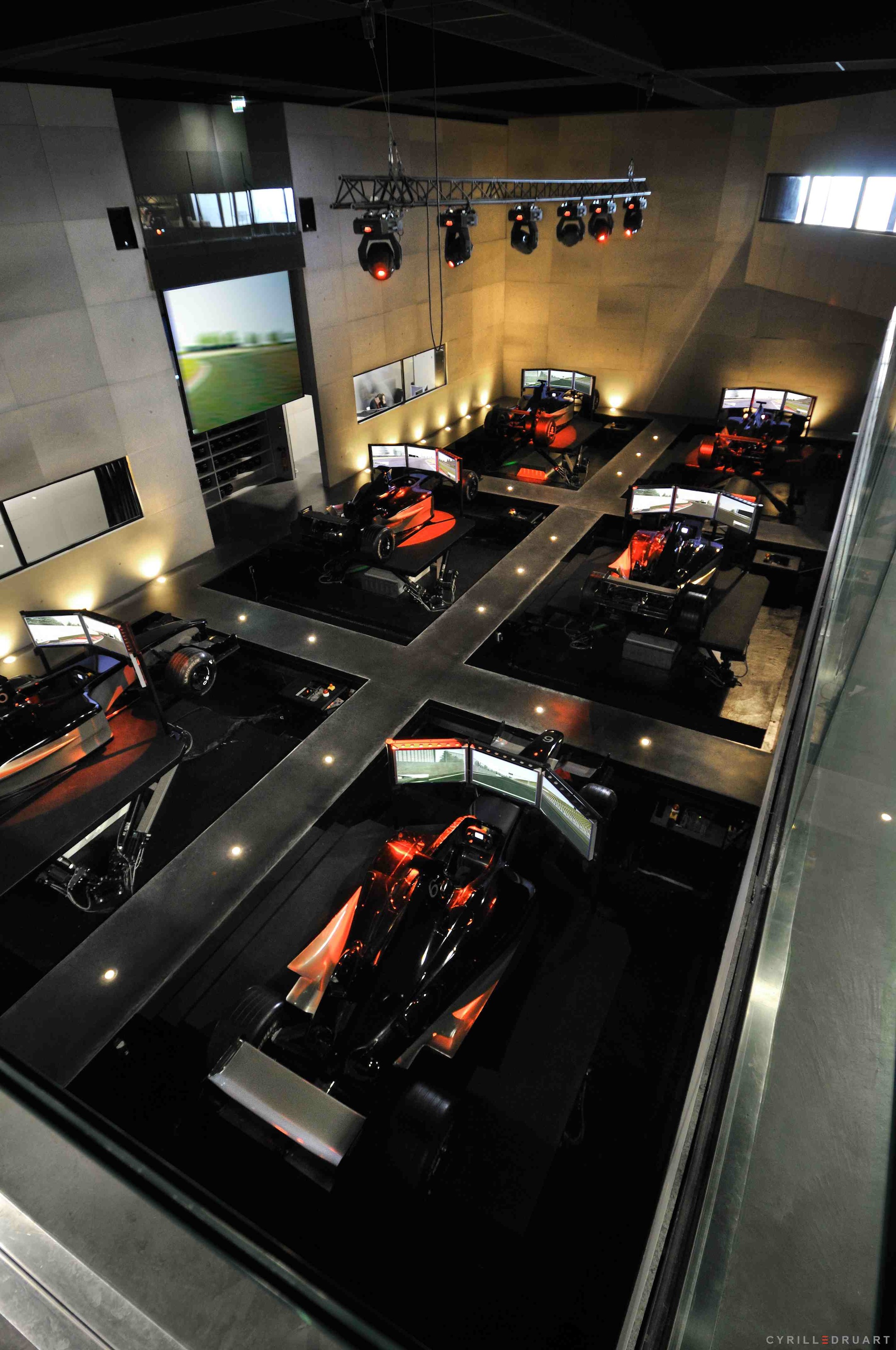 Simulateur F1 à Lyon, LE Site EVG